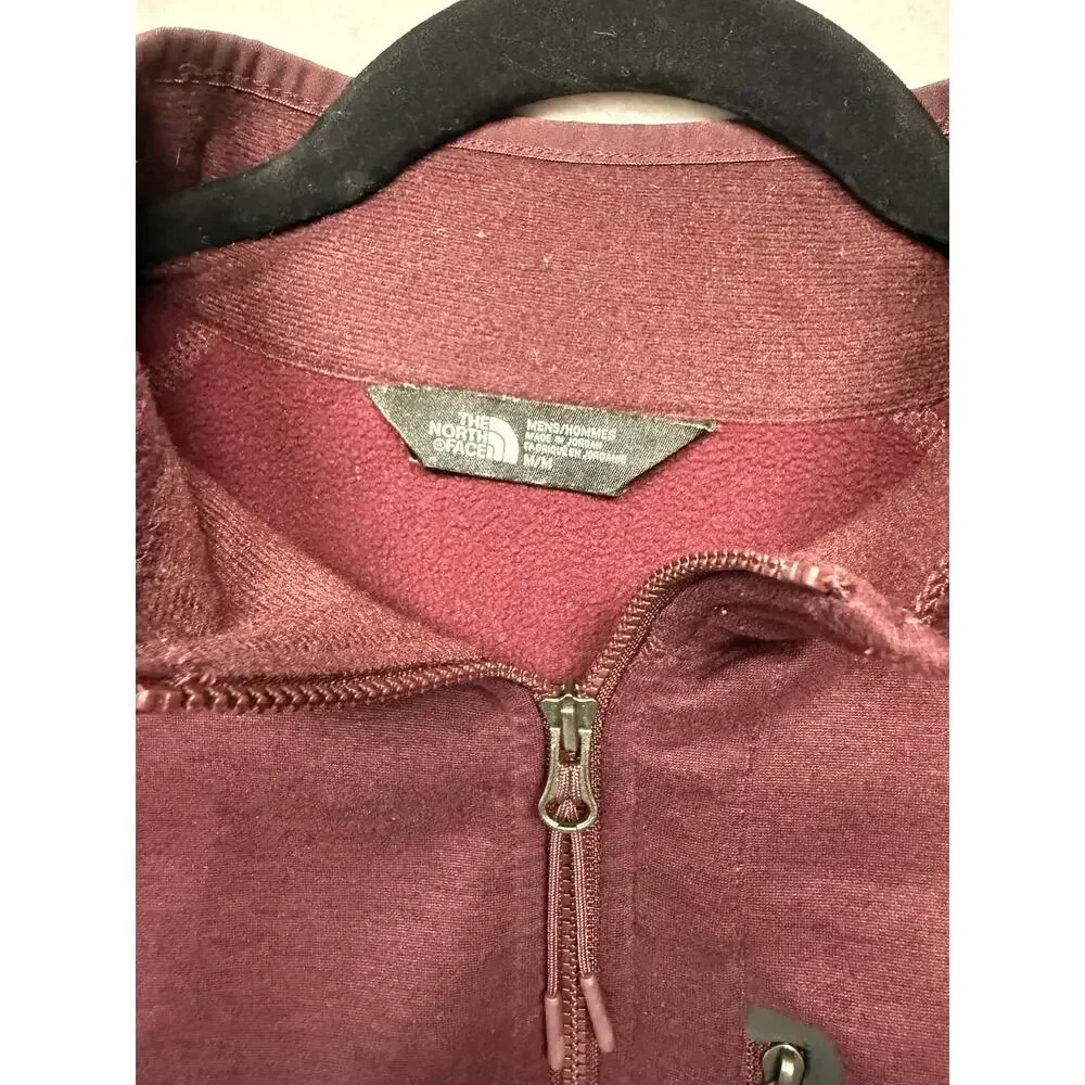 The North Face Men's 1/4 Zip Sweatshirt, Size Medium